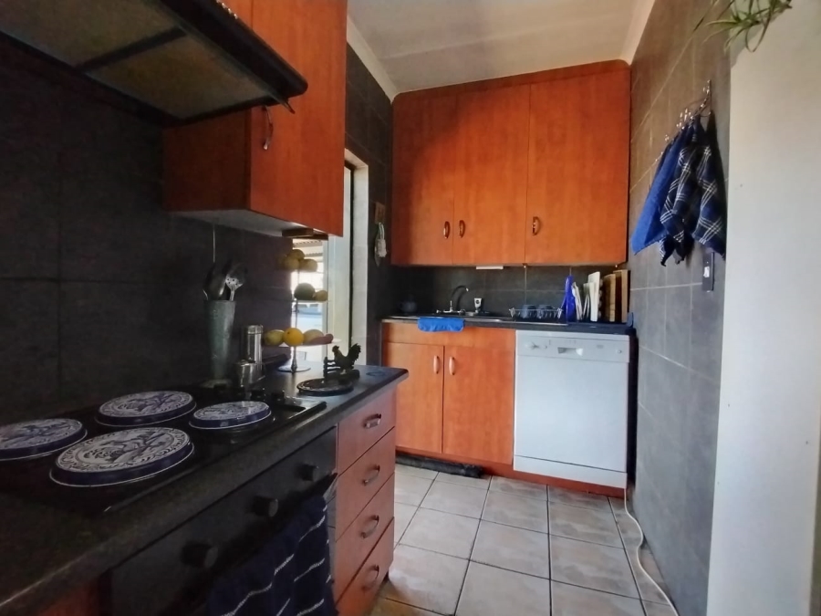 3 Bedroom Property for Sale in Kookrus Gauteng