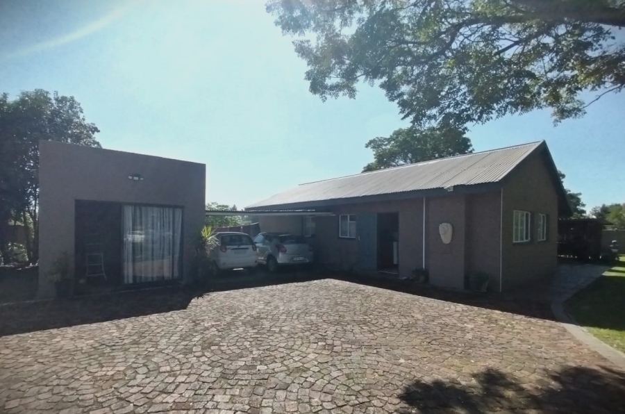 3 Bedroom Property for Sale in Kookrus Gauteng