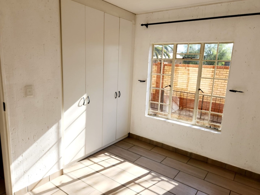 2 Bedroom Property for Sale in Comet Gauteng