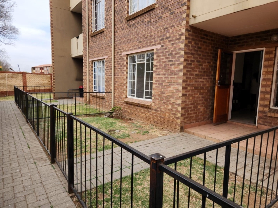 2 Bedroom Property for Sale in Comet Gauteng