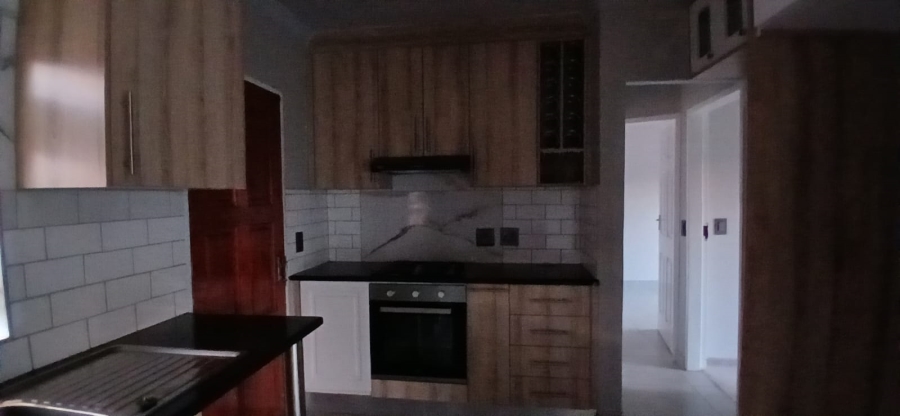 To Let 2 Bedroom Property for Rent in Heuweloord Gauteng