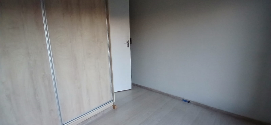 To Let 2 Bedroom Property for Rent in Heuweloord Gauteng
