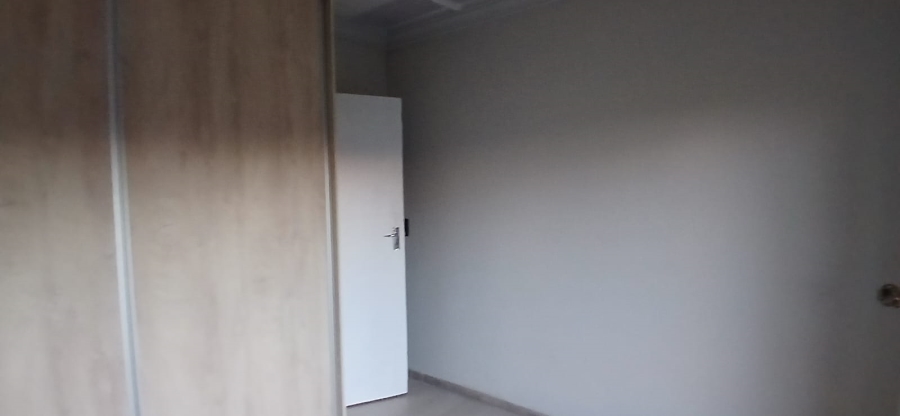 To Let 2 Bedroom Property for Rent in Heuweloord Gauteng