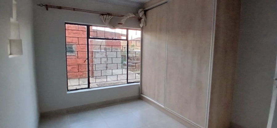 To Let 2 Bedroom Property for Rent in Heuweloord Gauteng