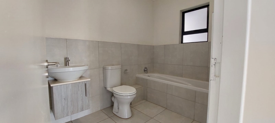 To Let 2 Bedroom Property for Rent in Alan Manor Gauteng