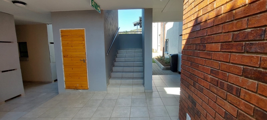 To Let 2 Bedroom Property for Rent in Alan Manor Gauteng