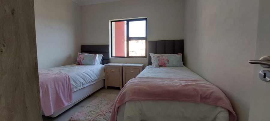 To Let 2 Bedroom Property for Rent in Alan Manor Gauteng