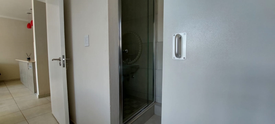 To Let 2 Bedroom Property for Rent in Alan Manor Gauteng