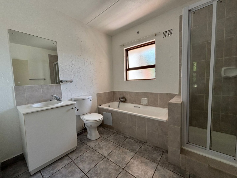 1 Bedroom Property for Sale in Ferndale Gauteng