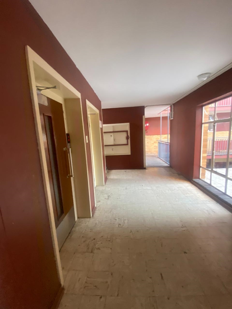 2 Bedroom Property for Sale in Muckleneuk Gauteng