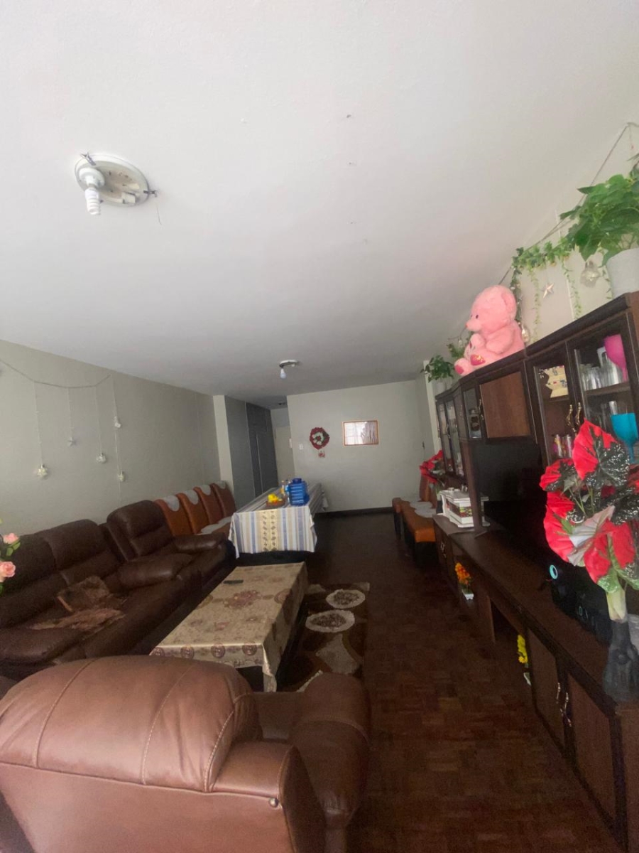 2 Bedroom Property for Sale in Muckleneuk Gauteng
