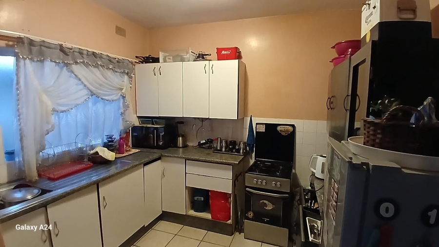 1 Bedroom Property for Sale in Kenilworth Gauteng