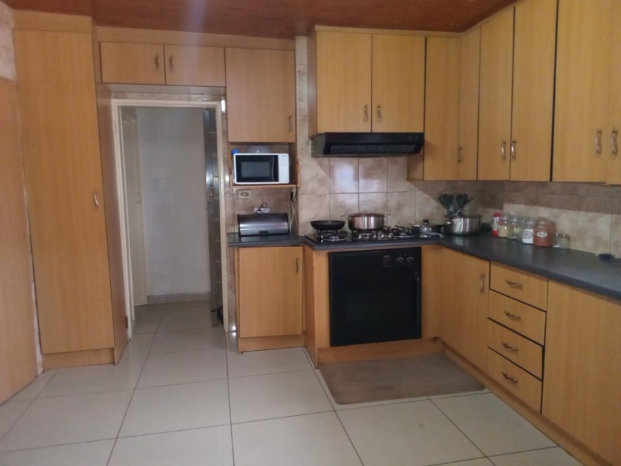 4 Bedroom Property for Sale in Mackenzie Park Gauteng