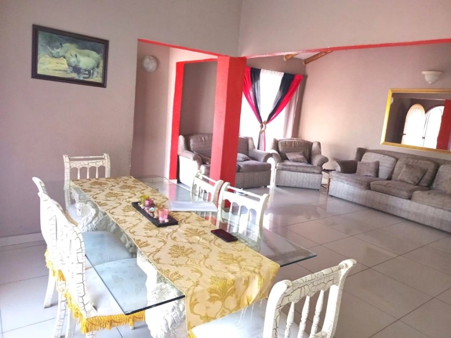4 Bedroom Property for Sale in Mackenzie Park Gauteng