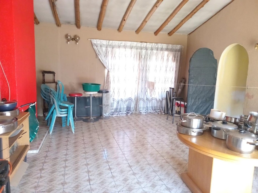 4 Bedroom Property for Sale in Mackenzie Park Gauteng