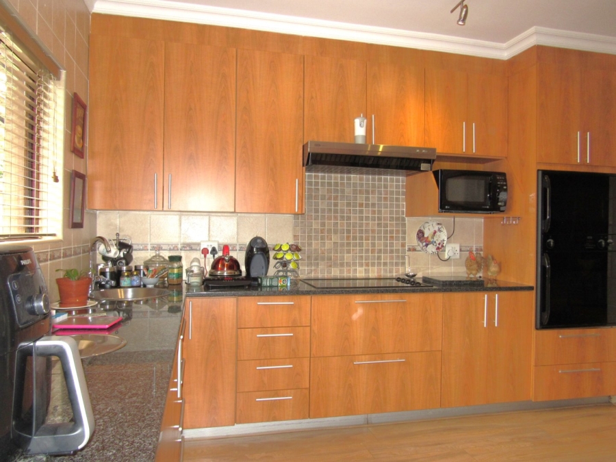 4 Bedroom Property for Sale in Eldo Meadows Gauteng
