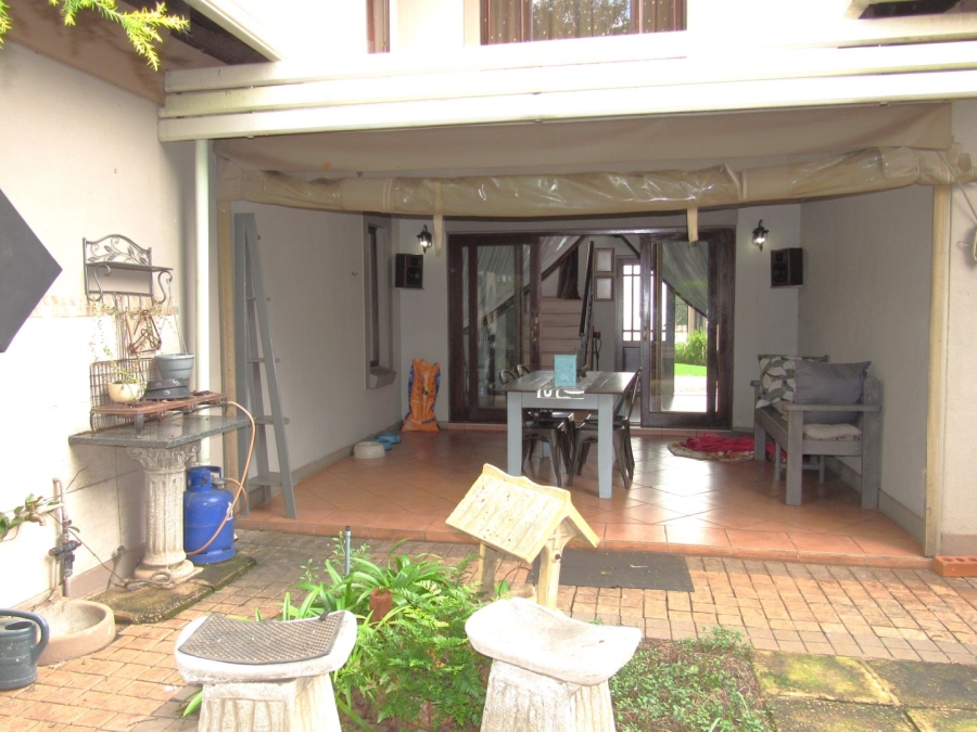 4 Bedroom Property for Sale in Eldo Meadows Gauteng