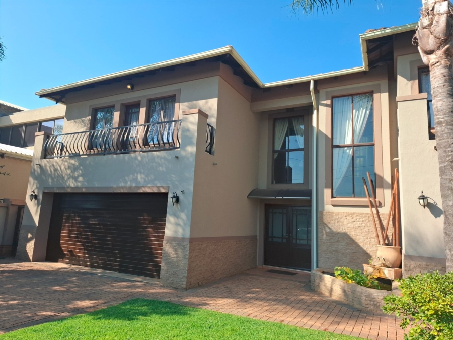 4 Bedroom Property for Sale in Eldo Meadows Gauteng
