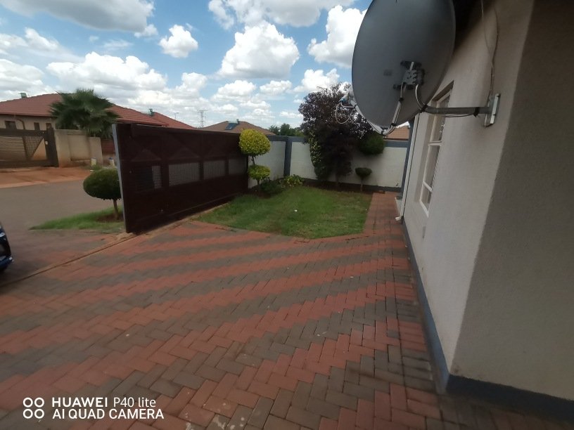 To Let 3 Bedroom Property for Rent in The Orchards Gauteng