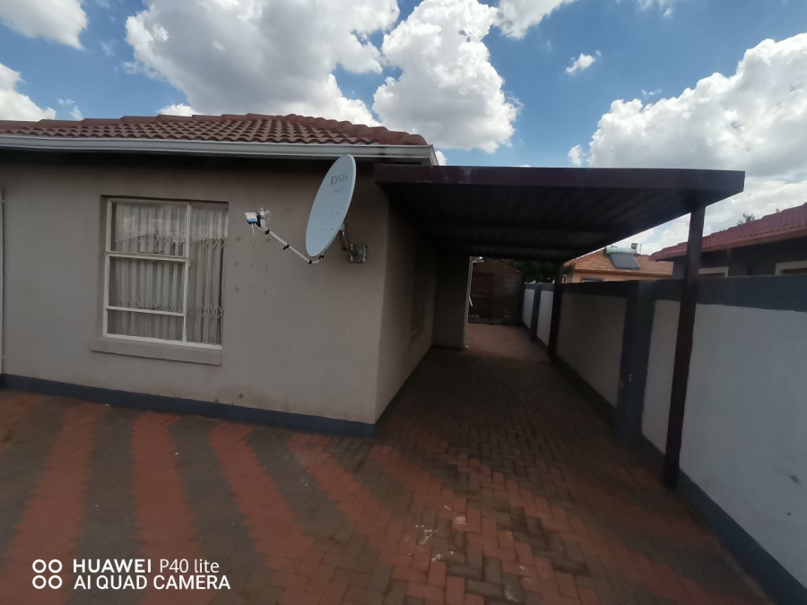 To Let 3 Bedroom Property for Rent in The Orchards Gauteng