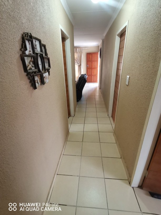 To Let 3 Bedroom Property for Rent in The Orchards Gauteng