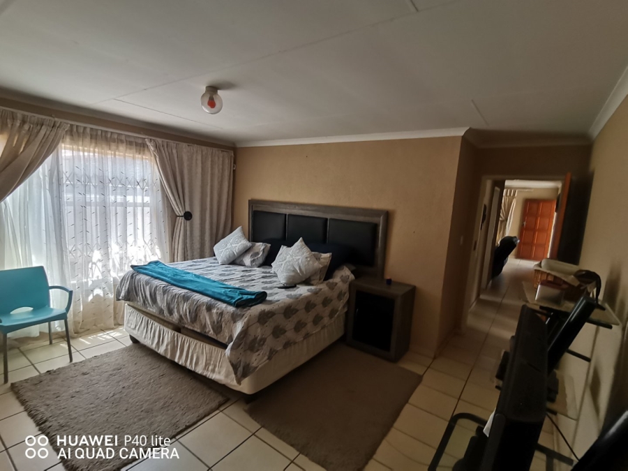 To Let 3 Bedroom Property for Rent in The Orchards Gauteng