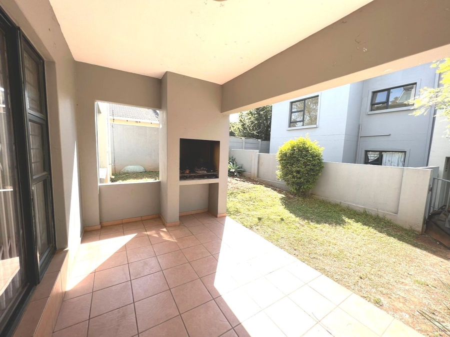 To Let 2 Bedroom Property for Rent in Fairland Gauteng