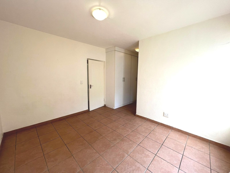 To Let 2 Bedroom Property for Rent in Fairland Gauteng