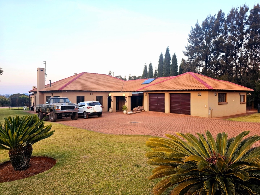 4 Bedroom Property for Sale in Grootfontein Country Estate Gauteng