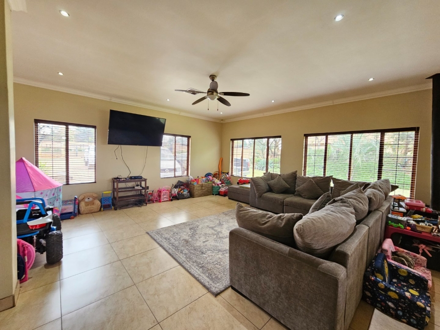4 Bedroom Property for Sale in Grootfontein Country Estate Gauteng
