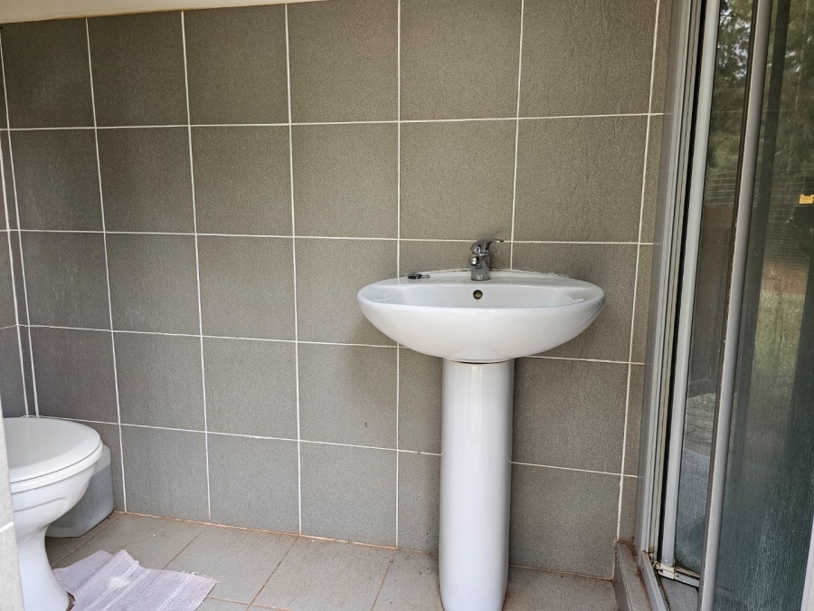 4 Bedroom Property for Sale in Grootfontein Country Estate Gauteng