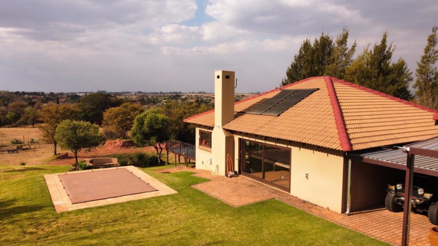 4 Bedroom Property for Sale in Grootfontein Country Estate Gauteng