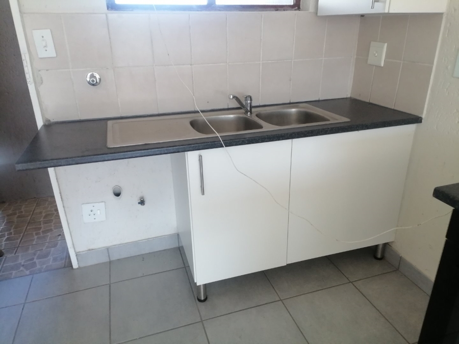2 Bedroom Property for Sale in Beyers Park Gauteng