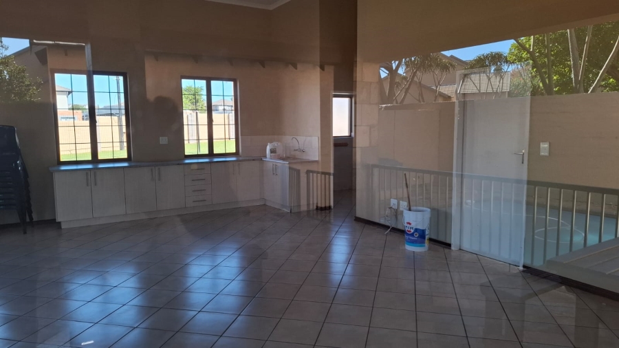 3 Bedroom Property for Sale in Carlswald Gauteng