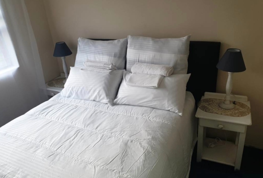 To Let 1 Bedroom Property for Rent in Douglasdale Gauteng