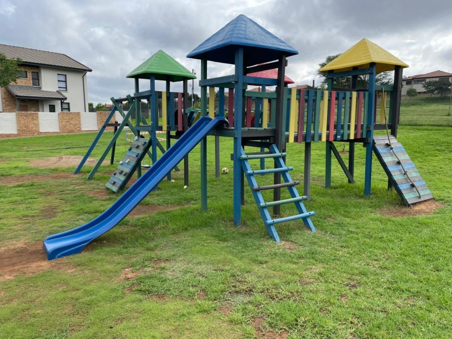 2 Bedroom Property for Sale in Amberfield Gauteng