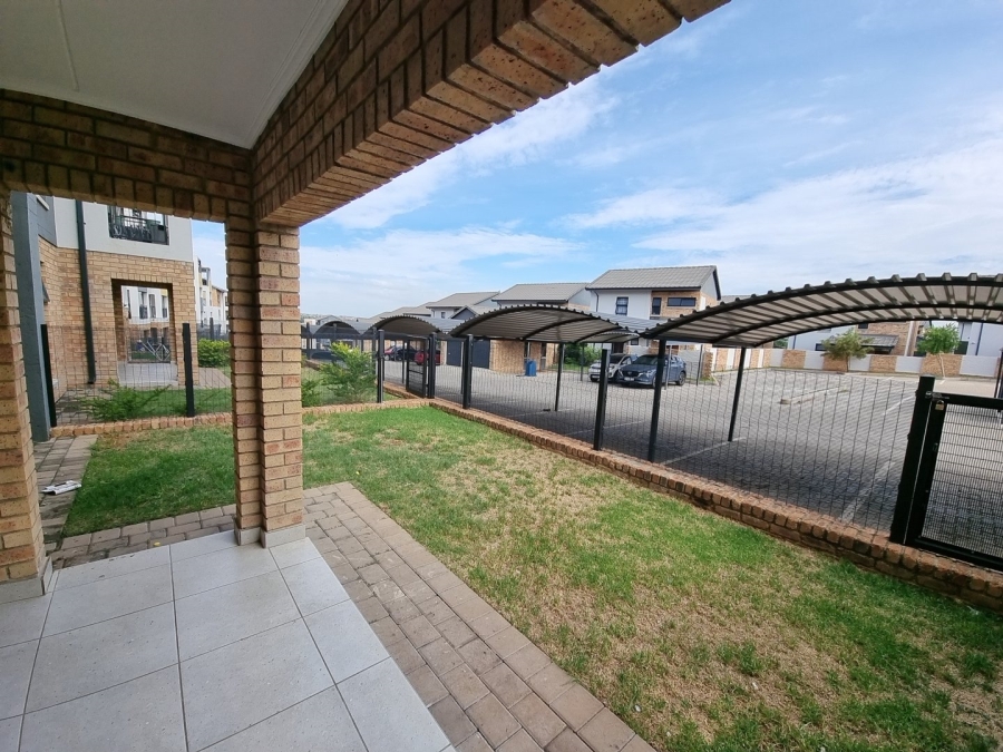 2 Bedroom Property for Sale in Amberfield Gauteng