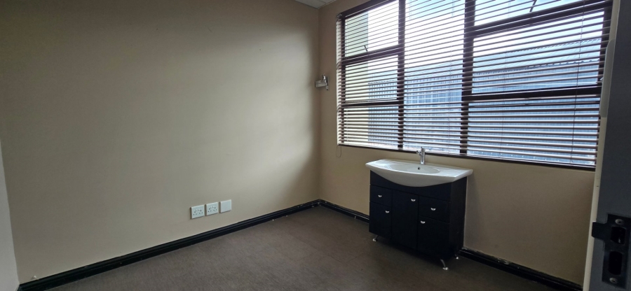 To Let commercial Property for Rent in Brackenhurst Gauteng