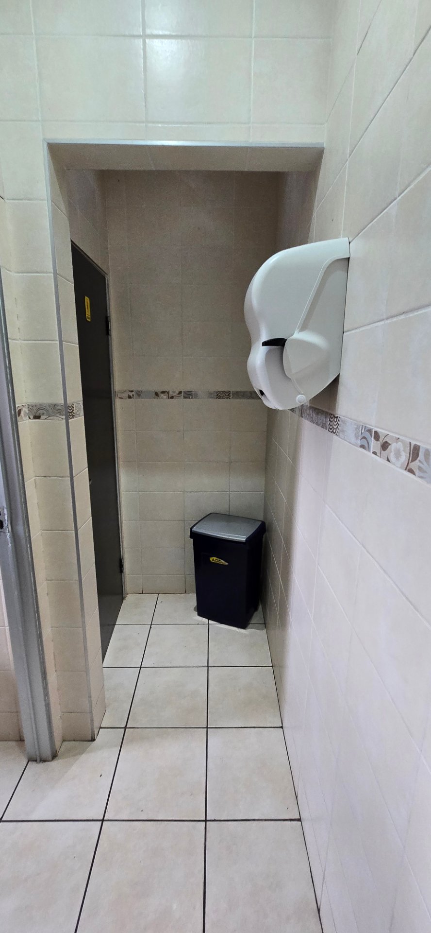 To Let commercial Property for Rent in Brackenhurst Gauteng