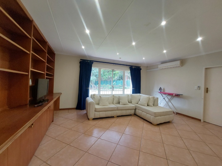5 Bedroom Property for Sale in Gallo Manor Gauteng