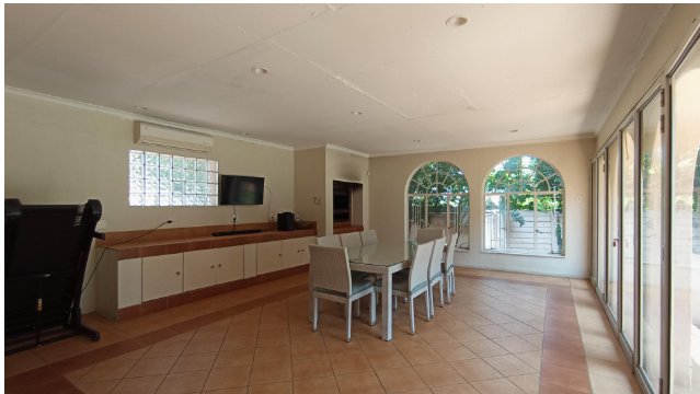5 Bedroom Property for Sale in Gallo Manor Gauteng