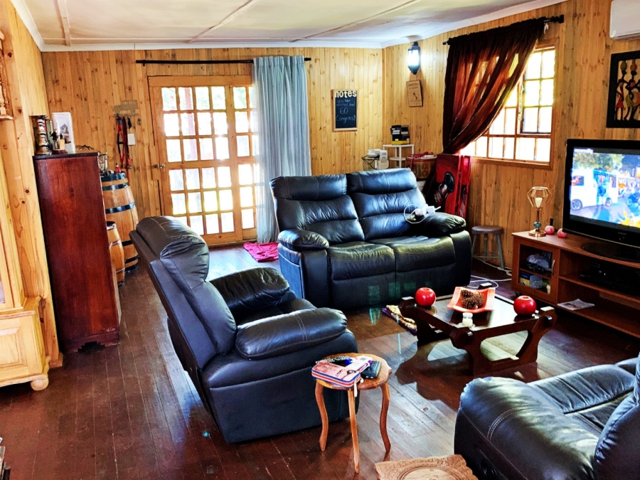 7 Bedroom Property for Sale in Valhalla Gauteng
