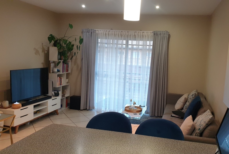 2 Bedroom Property for Sale in Monavoni Gauteng