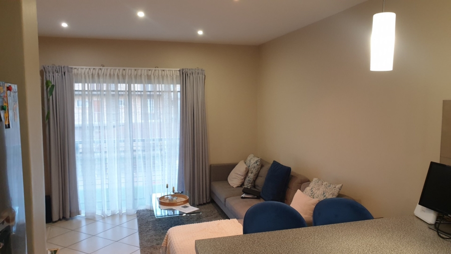 2 Bedroom Property for Sale in Monavoni Gauteng