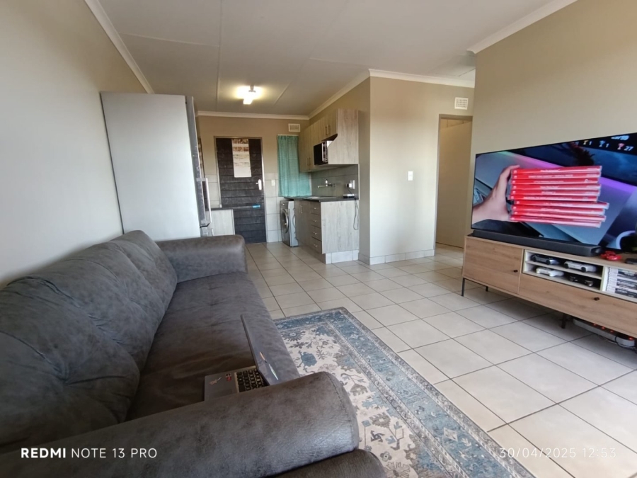 2 Bedroom Property for Sale in Heuweloord Gauteng