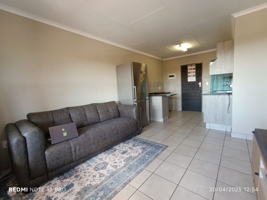 2 Bedroom Property for Sale in Heuweloord Gauteng