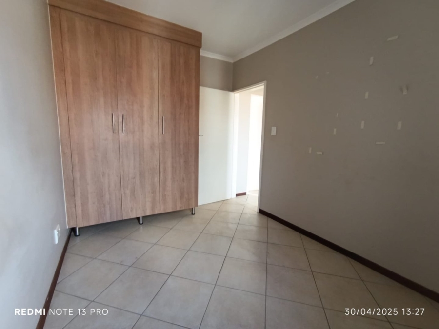 2 Bedroom Property for Sale in Stone Ridge Gauteng