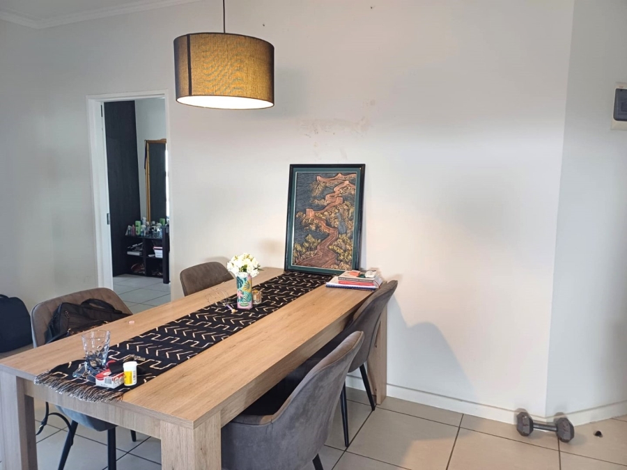 To Let 2 Bedroom Property for Rent in Greenstone Crest Gauteng
