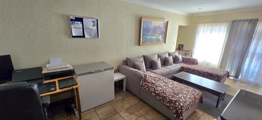 3 Bedroom Property for Sale in Annlin Gauteng