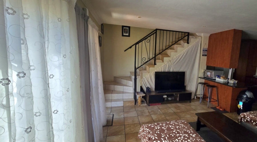 3 Bedroom Property for Sale in Annlin Gauteng